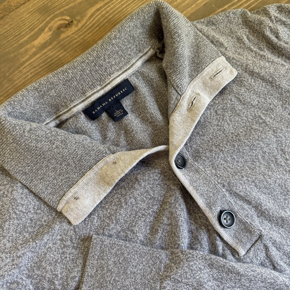 Banana Republic Men's Large Grey Mock Neck Buttons Cotton Long Sleeve Sweater‎